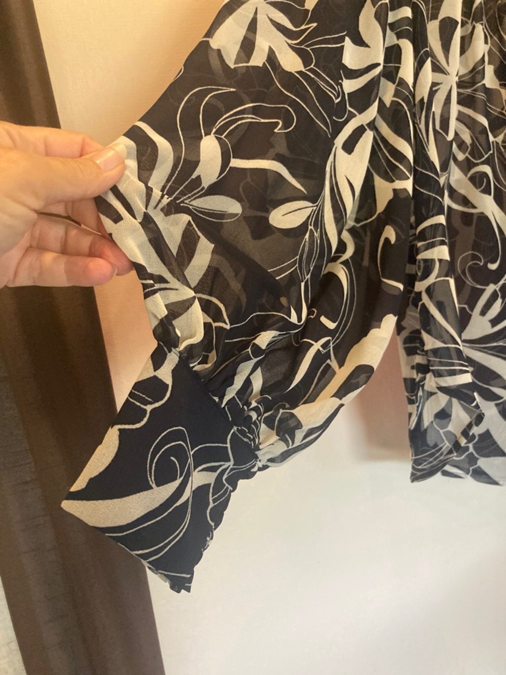 Chico's Navy and White Floral Sheer V-Neck - front Button up Blouse - Picture 4 of 9